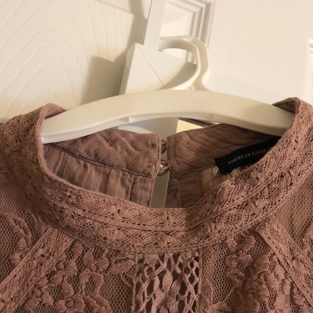 GORGEOUS long bell sleeve lace detailed top - XL - Picture 4 of 7